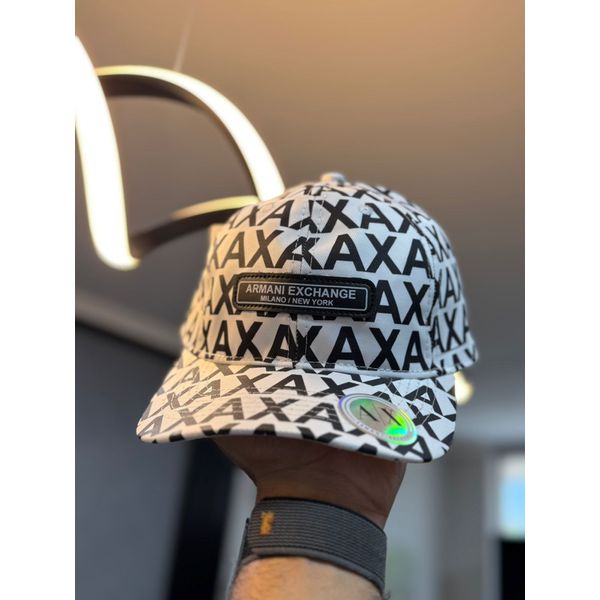 Boné AX - Branco/Preto