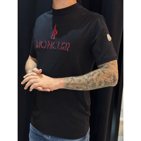 Camiseta Peruana Moncle - Preto