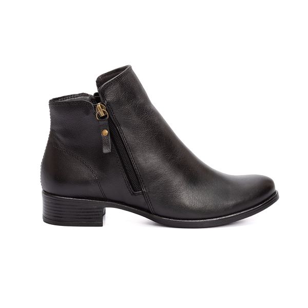 Bota Feminina Santo Charme em couro preto cano baixo R14003.