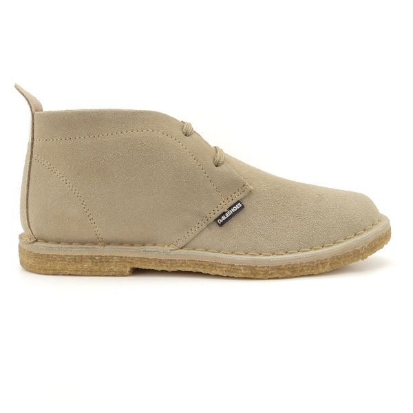 Bota Camping Taupe em couro legitimo com solado crepe em borracha látex.