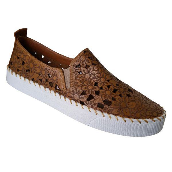 Slipper em Couro Caramelo Laser DEDMARCALCADOS