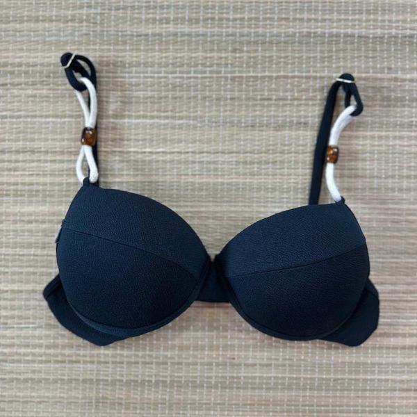 Top Meia Taça com detalhes Preto Textura