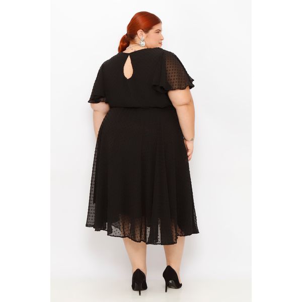 Vestido preto social plus size hotsell