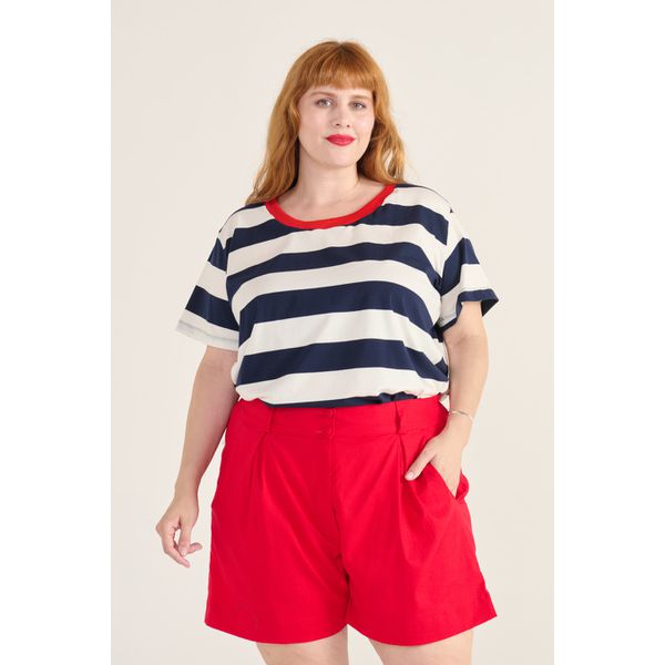 Short Botões Linho com Elastano Vermelho - Plus Size