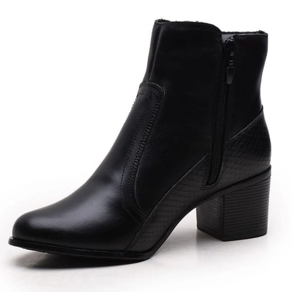 Bota preta best sale de veludo
