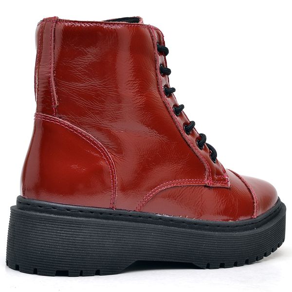 Coturno vermelho hot sale verniz