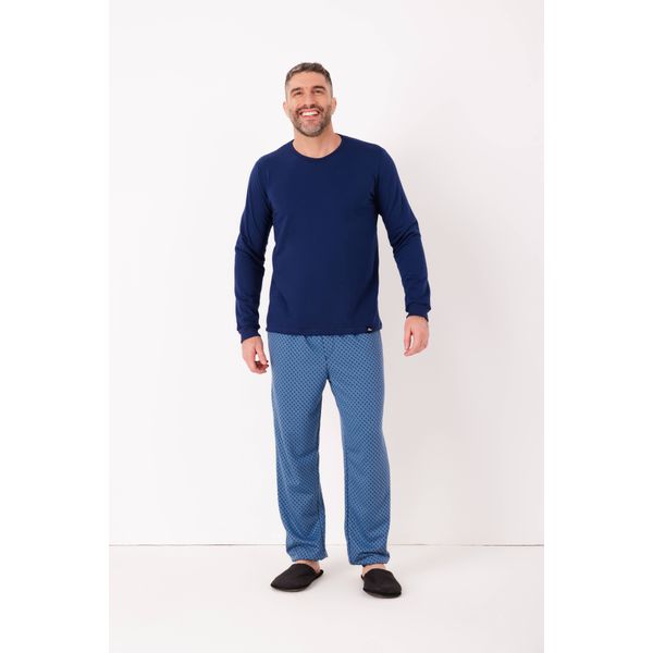 Pijama em Moletinho com Blusa Lisa e Calça Estampada