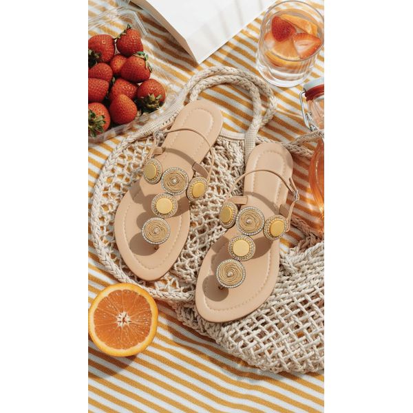 Sandalia Rasteira Bege Ani - Dolce & Menta