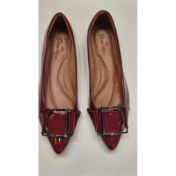 Sapatilha Vinho com Fivela em D