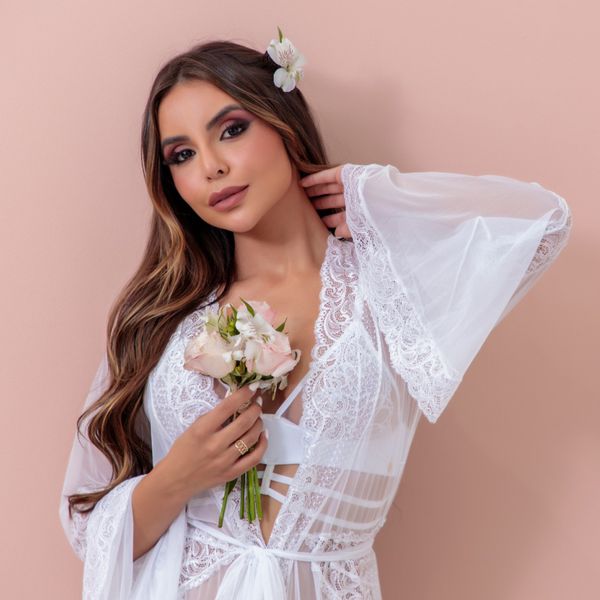 ROBY EM TULE LISO COM AMARRAÇÃO E DETALHE EM RENDA 
