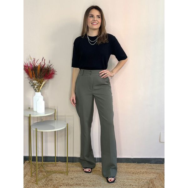 Calça Flare Alfaiataria - Verde Militar