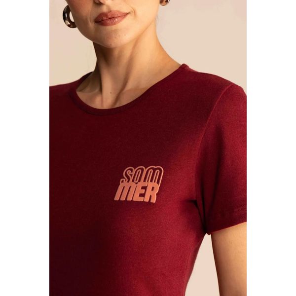 Camiseta Sommer Bordô Bloodstone