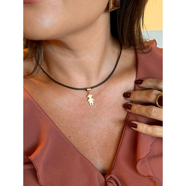 COLAR COURO MARROM E PINGENTE FILHOS BANHADO A OURO