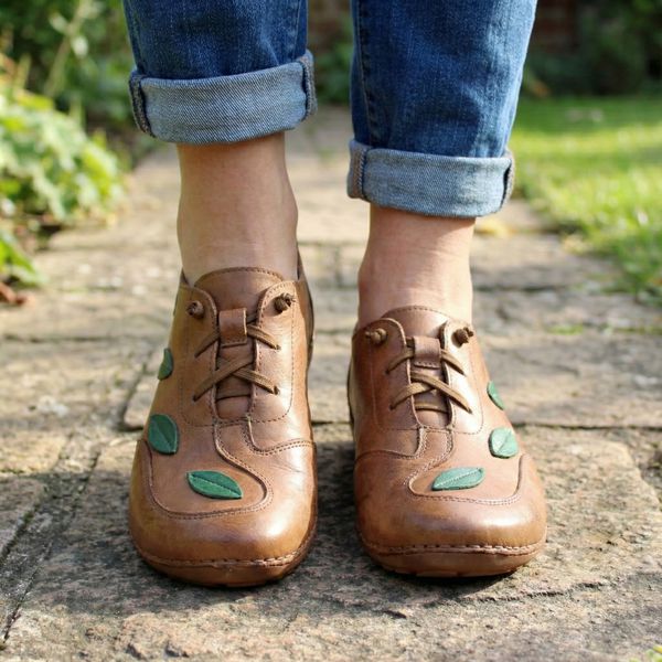 Tênis Alívio Feminino em Couro Legítimo e Palmilha Gel - Castanho /Verde - Sola Castanho (AL031)