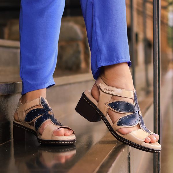 Sandália Salto Confortável de Couro Legítimo Off/Azul e Palmilha em Gel Anti-Impacto (BR 028)