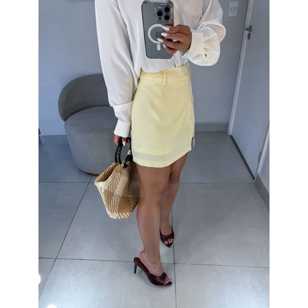 Saia marrant amarelo manteiga