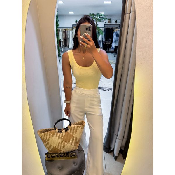 Regata Ester amarelo manteiga