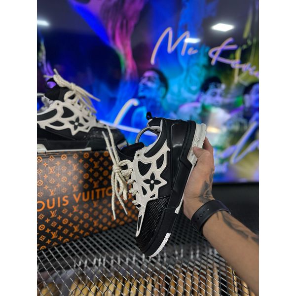 TENIS LV SKATE - PRETO / OFF WHITE