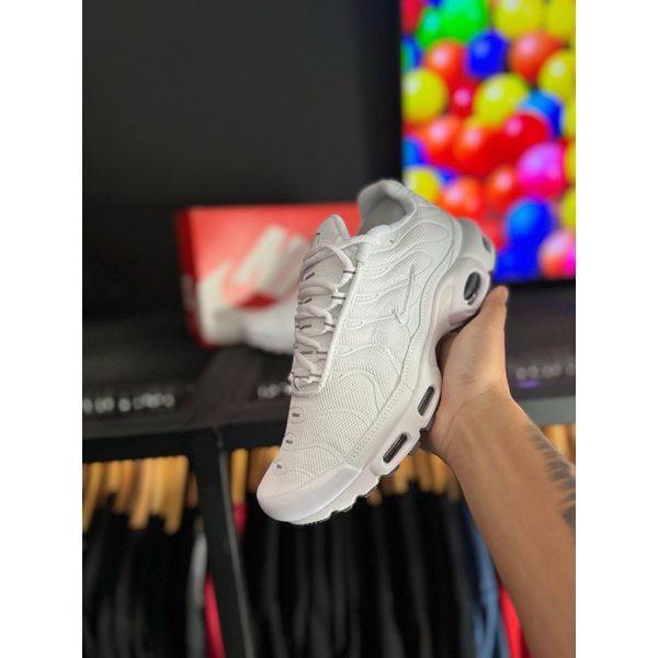 TENIS AIR MAX TN PLUS BRANCO VIETNÃ