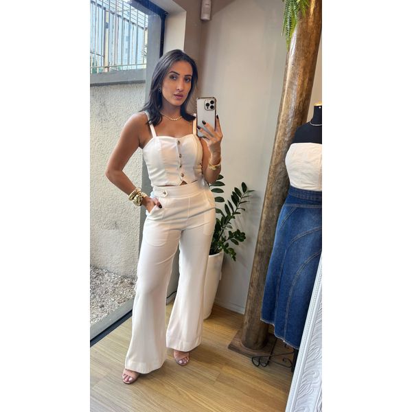 CROPPED LINNZI 