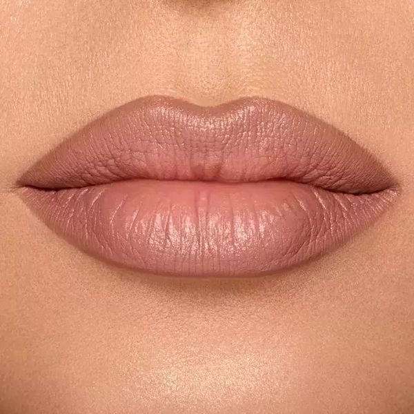 Charlotte Tilbury Super Nudes Lip Cheat