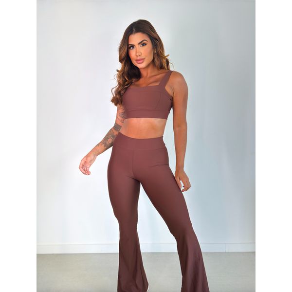 Conjunto Calça Flare Top Reto Marrom