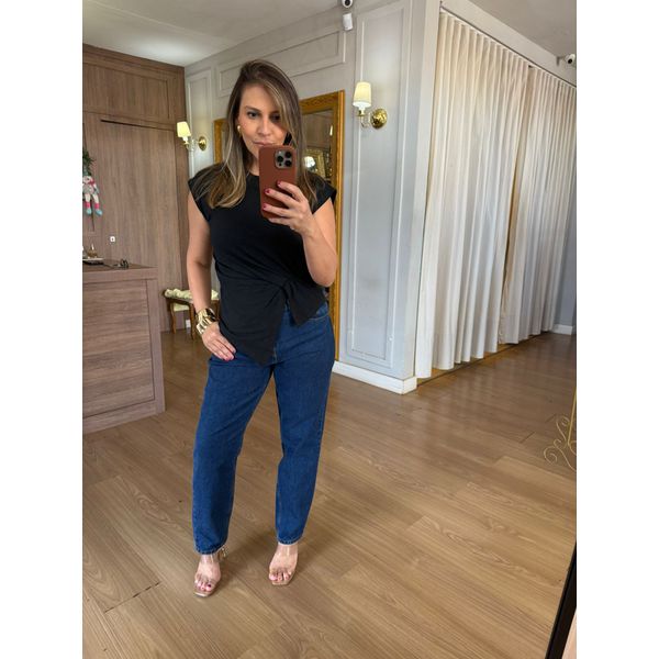 BLUSA MALHA DE ALGODÃO ASSIMETRICA - PRETA