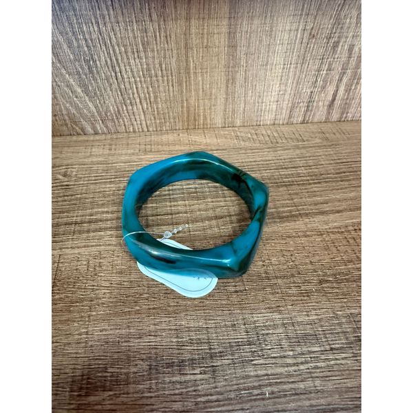 BRACELETES EM RESINA - TURQUESA COM QUINAS
