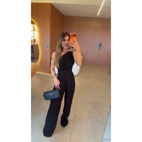 macacão Celine preto