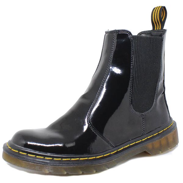 Bota Chelsea Estilo Veggie Verniz Preto Baixa