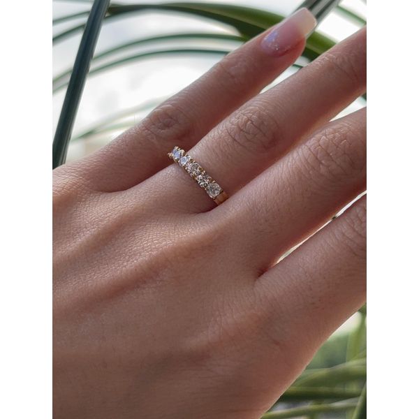 Meia Aliança De Ouro 18k Com 6 Zircônias De 3mm