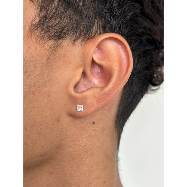 Brinco Masculino Individual De Ouro 18k Com Pedra De Zircônia Carrê De 4mm