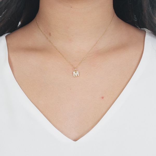 Pingente de Ouro 18k Letra M Com Zircônias