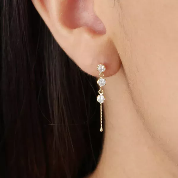 Brinco De Ouro 18k Três Zircônias Brancas