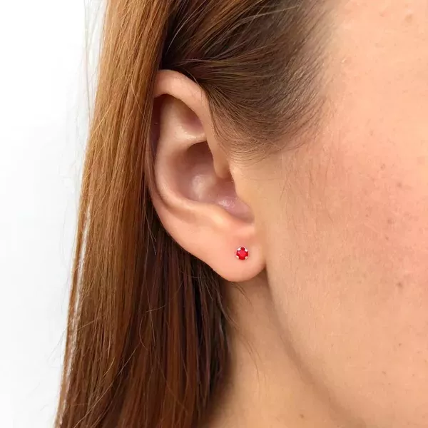 Brinco De Ouro 18k Zircônia Rubi 2,5mm