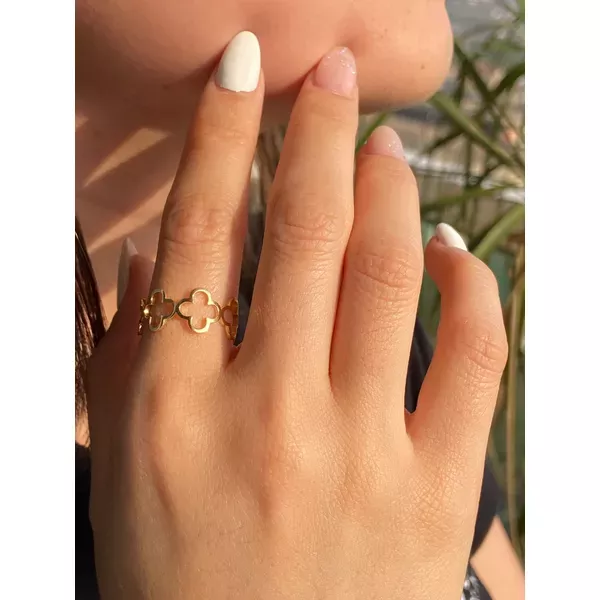 Anel de Ouro 18k Trevo Vazado