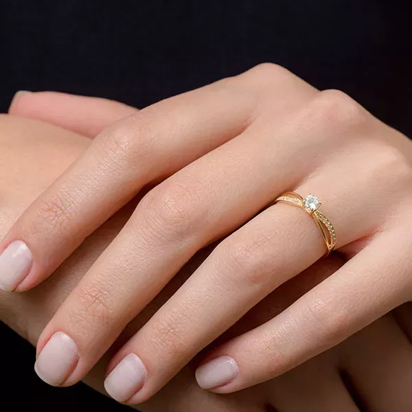 Anel Solitário de Ouro 18k Bella Com Zircônia