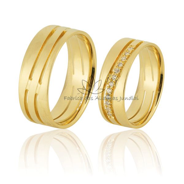 Aliança em Ouro 18 K com Diamantes 