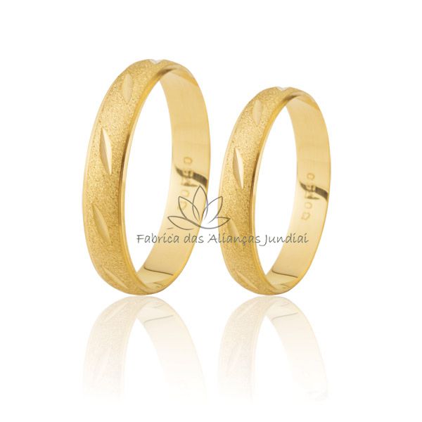 Aliança Diamantada em Ouro 18K