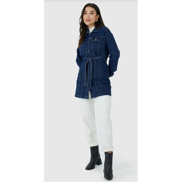 Jaqueta Feminina Alongada Com Cinto Em Jeans Com Elastano