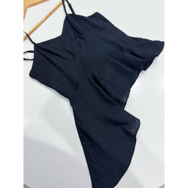 BLUSA PEPLUM ASSIMÉTRICA PRETA