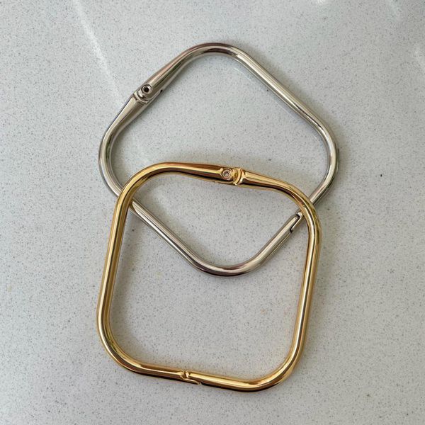 Bracelete quadrado fino
