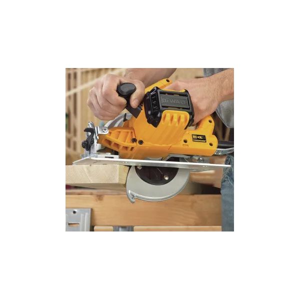 SERRA CIRCULAR DEWALT 7 1/4 184MM 1.800W COM DISCO WÍDEA 18D 127V