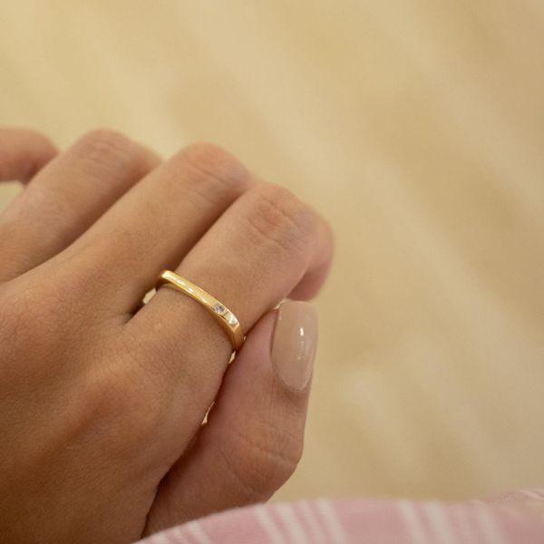 Anel Quadrado- banho ouro 18k - FOLIATE
