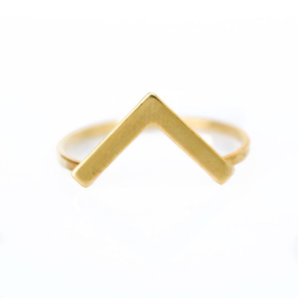 Anel em V- banho de ouro 18k - FOLIATE