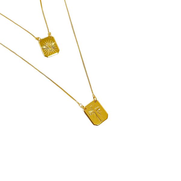 Escapulário Espírito Santo Unisex- banho ouro 18k - FOLIATE