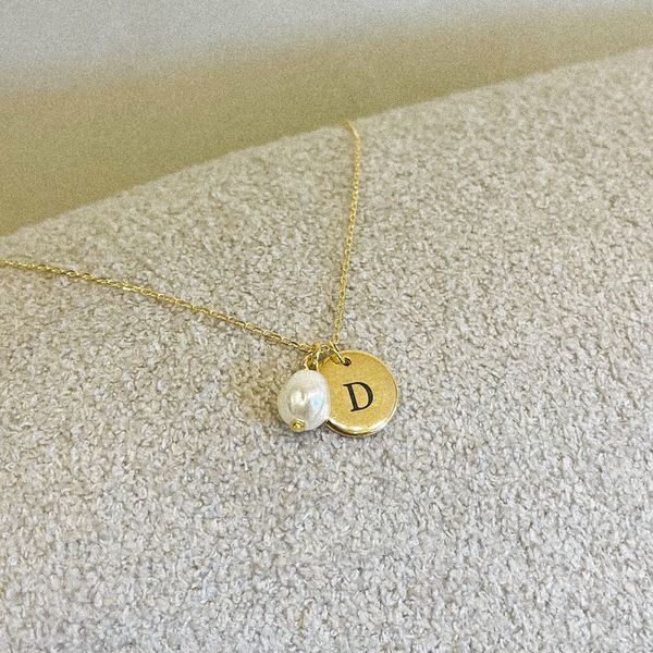 Colar Medalha PP + Pérola Barroca- banho ouro 18k ... - FOLIATE