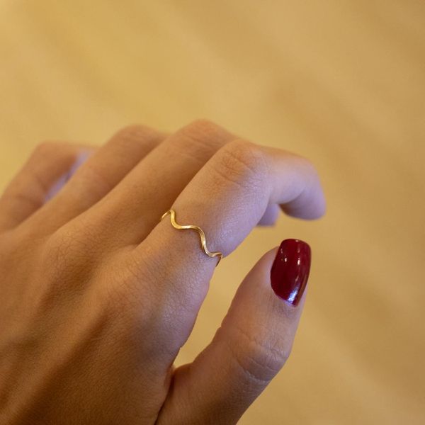Anel Ondinhas- banho de ouro 18k - FOLIATE