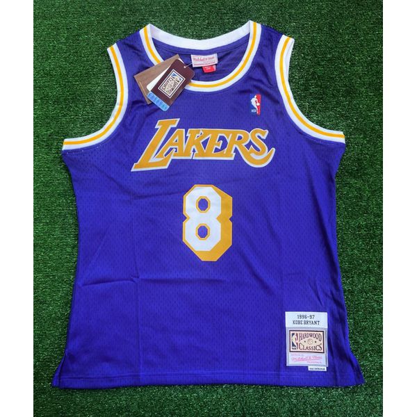 NBA Los Angeles Lakers Kobe Bryant #8 Mitchell & Ness 96-97 Hardwood Classics Authentic Jersey Silk - Roxo