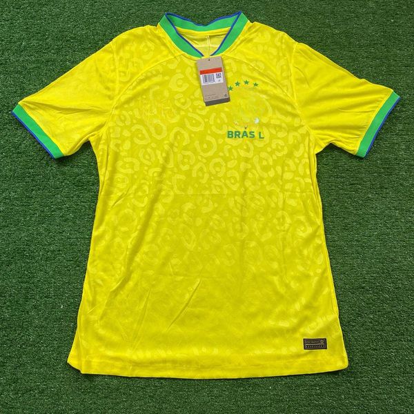 Copa Do Mundo Do Brasil 2022 - Jogador Amarela (DE... - FORTAL IMPORTADORA